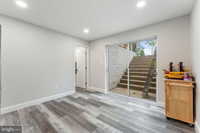 8754 Grantham Ct, House other with 3 bedrooms, 4 bathrooms and null parking in BRISTOW VA | Image 37