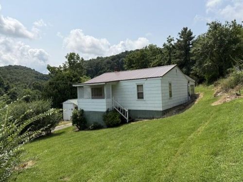 269 Vickey Dr, Richlands, VA, 24641-2874 | Card Image