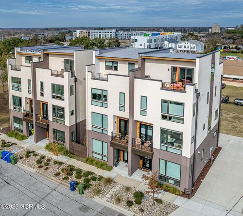 323 Bladen St, Wilmington, NC, 28401-3432 | Card Image