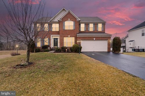 230 Summer Grove Dr, KEARNEYSVILLE, WV, 25430-2902 | Card Image