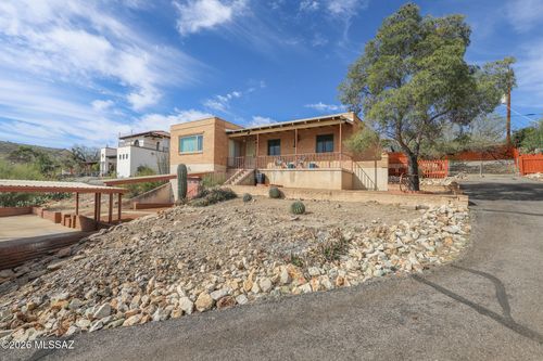 37 N Silverbell Rd, Tucson, AZ, 85745-2855 | Card Image