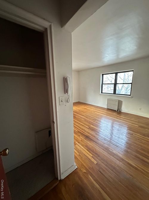 apt-3a-216 47th Ave, Bayside, NY, 11361-3411 | Card Image