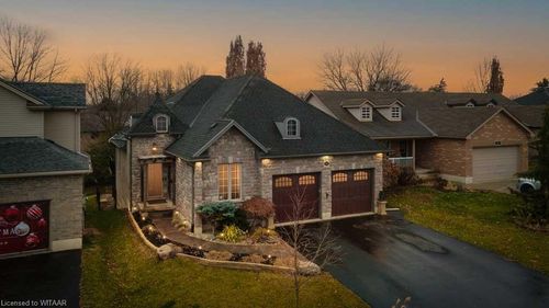 16 Henderson Crt, Ingersoll, ON, N5C0A1 | Card Image