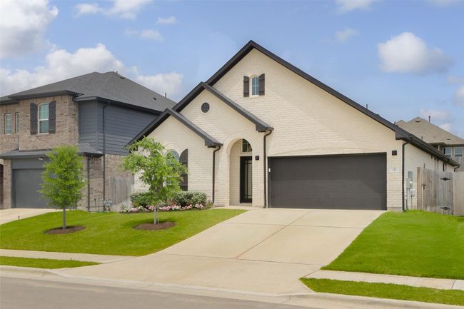 717 Sugar Cane Rd, House other with 3 bedrooms, 2 bathrooms and 2 parking in Buda TX | Image 27