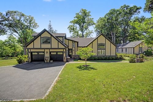 235 Old Chester Rd, Chester, NJ, 07930-2464 | Card Image
