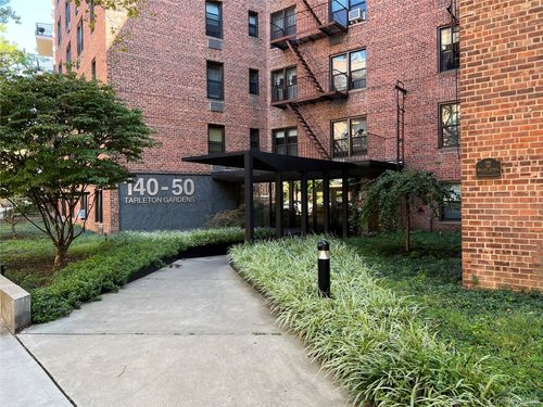 apt-2e-14050 Burden Cres, Jamaica, NY, 11435-2340 | Card Image