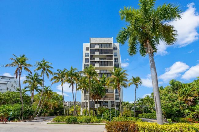 2B - 77 Crandon Blvd, Condo with 1 bedrooms, 2 bathrooms and null parking in Key Biscayne FL | Image 32