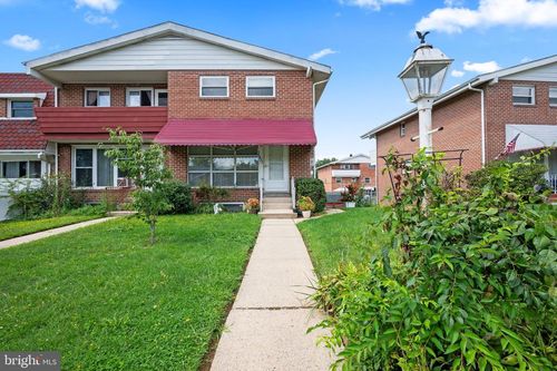 1823 Liberty Ave, READING, PA, 19607-2965 | Card Image