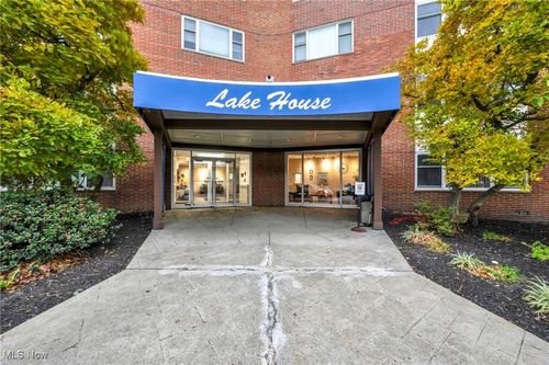 apt-808-11850 Edgewater Dr, Lakewood, OH, 44107-6704 | Card Image