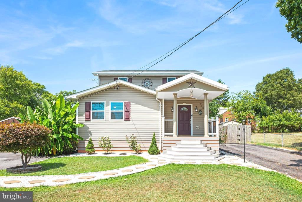 Dorchester Rd, Catonsville, MD 21228