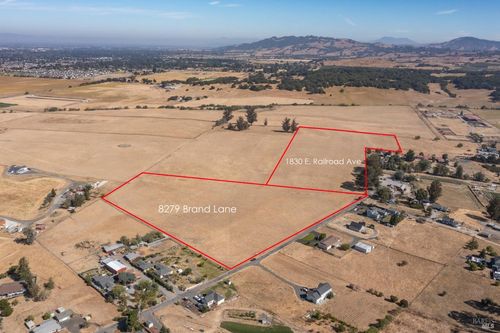  Brand Lane, Penngrove, CA, 94951 | Card Image