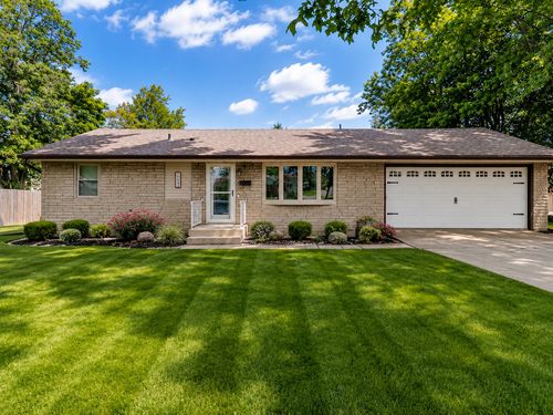 1112 Beechwood Ave, Bloomington, IL, 61701-6930 | Card Image