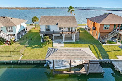 1301 Blue Heron St, Bayou Vista, TX, 77563-2725 | Card Image