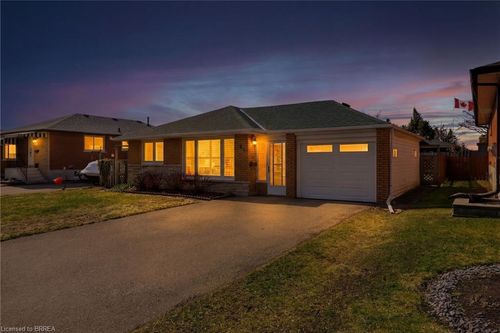 46 Palm Cres, Brantford, ON, N3R5G2 | Card Image