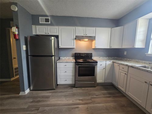 206-2311 71st Street, Galveston, TX, 77551 | Card Image