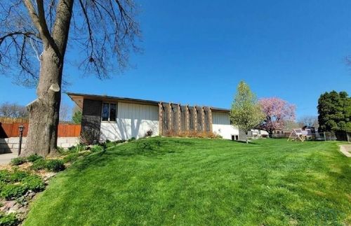 2701 Sunnyside Ct, Sioux City, IA, 51106-3816 | Card Image