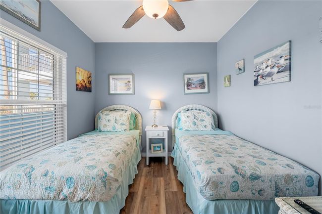 Secondary Bedroom | Image 19