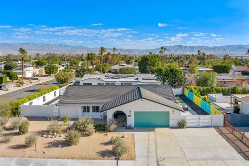 2104 E Rogers Rd, Palm Springs, CA, 92262 | Card Image