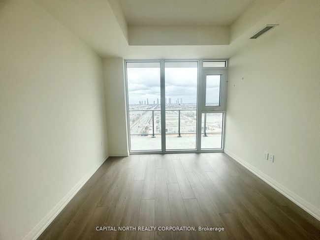 1722 - 8960 Jane St, Condo with 2 bedrooms, 2 bathrooms and 1 parking in Concord ON | Image 5