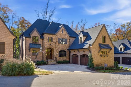 6010 Old Providence Ln, Charlotte, NC, 28226-6922 | Card Image