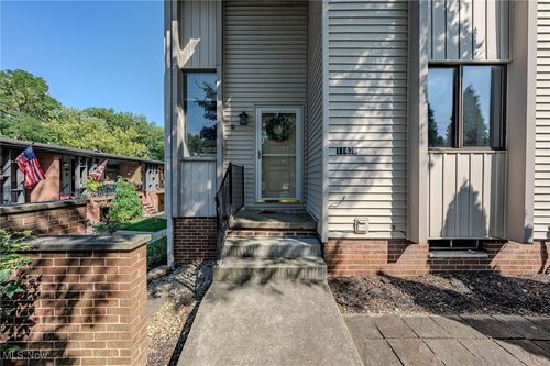 a101-11479 Pearl Rd, Strongsville, OH, 44136-3315 | Card Image