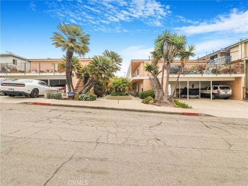 218 Lomita, El Segundo, CA, 90245 | Card Image