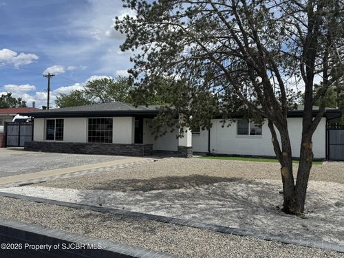 2700 N Western Avenue, Farmington, NM, 87401 | Card Image