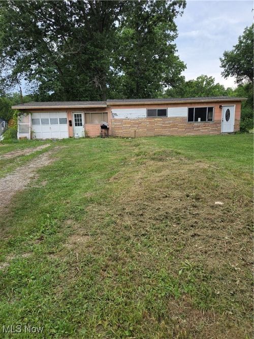 12524 Melody Ln, Grafton, OH, 44044-9507 | Card Image