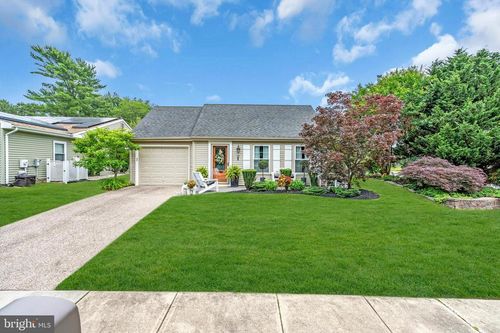 19 Warwick Way, Southampton, NJ, 08088-1122 | Card Image