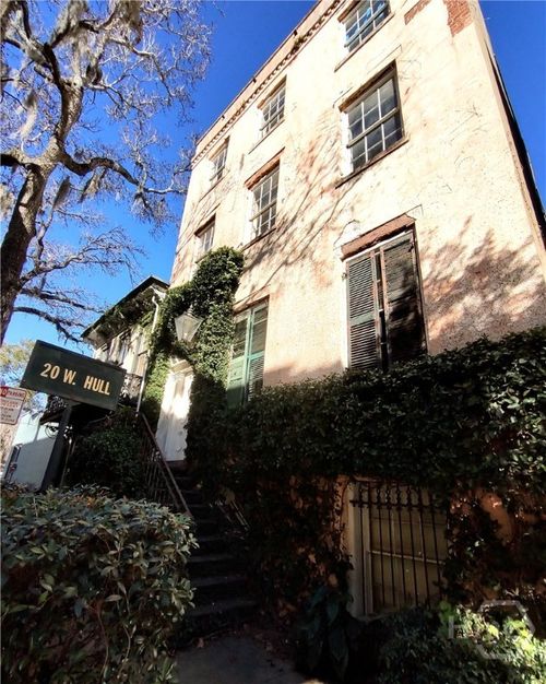 20 W Hull St, savannah, GA, 31401-3903 | Card Image
