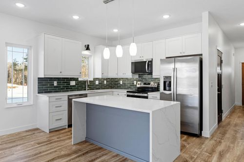 19-425 W 8th St, NEW RICHMOND, WI, 54017-1656 | Card Image