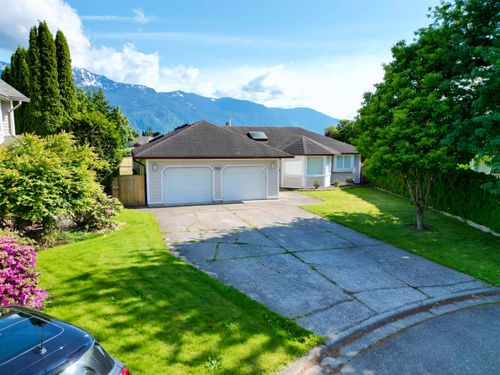 7023 Mulberry Pl, Agassiz, BC, V0M1A3 | Card Image