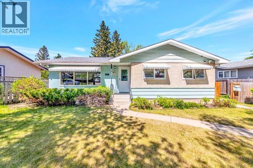 4704 37 St, Lloydminster, SK, S9V0A6 | Card Image