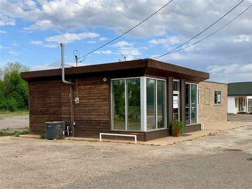 819 S Division Street, Guthrie, OK, 73044 | Card Image