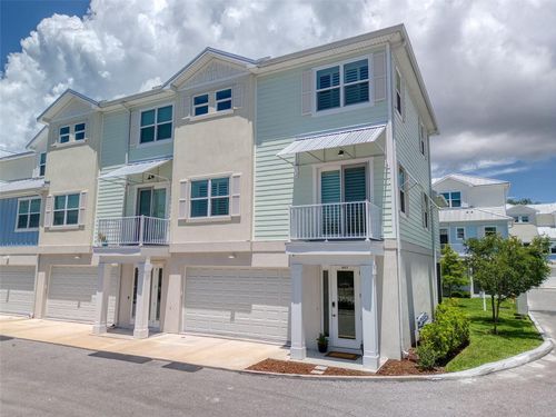 803 Oakbend Dr, Palm Harbor, FL, 34683 | Card Image