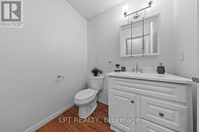 F - 9F Banner Rd, Townhouse with 3 bedrooms, 2 bathrooms and 1 parking in Nepean ON | Image 6