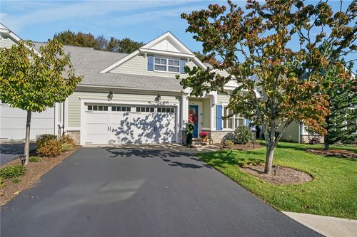 59 Travelers Ct, East Greenwich, RI, 02818-7303 | Card Image