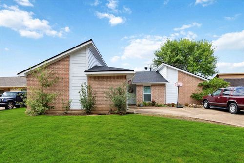 1923 Fernspray Ln, Houston, TX, 77084-4522 | Card Image