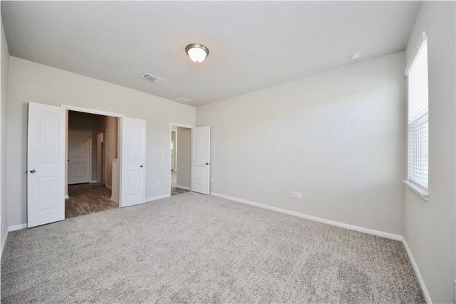 UNIT-5 - 1701 Logan Dr, Townhouse with 3 bedrooms, 2 bathrooms and 4 parking in Round Rock TX | Image 11