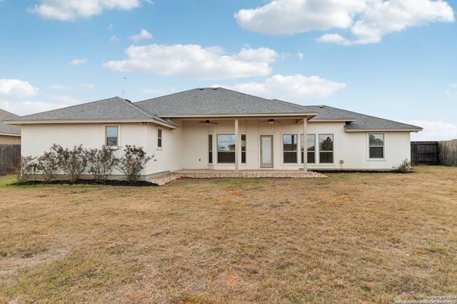 527 Monte Vista Dr, House other with 3 bedrooms, 2 bathrooms and null parking in Pleasanton TX | Image 28