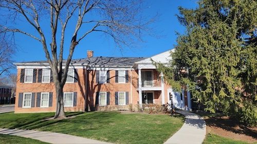 202-550 Shorely Drive, Barrington, IL, 60010 | Card Image