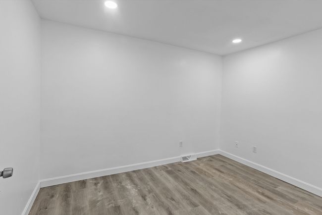 92 N Main St, House other with 4 bedrooms, 4 bathrooms and 7 parking in Raynham MA | Image 8