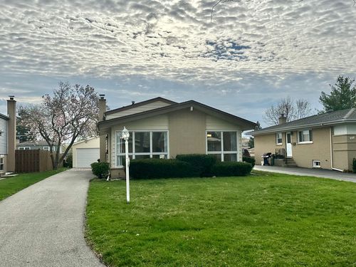 1243 Mitchell Ave, Arlington Heights, IL, 60005-3007 | Card Image