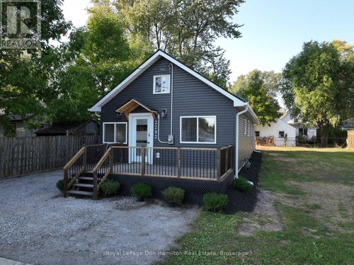 3792 Glendale Avenue, Fort Erie (Crystal Beach), ON, L0S1B0 | Card Image