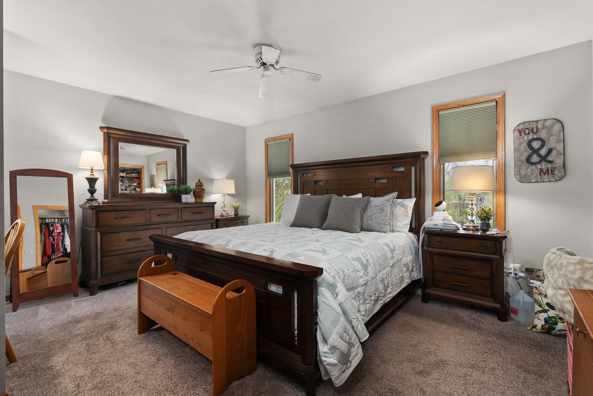 Residential in Dellona 4