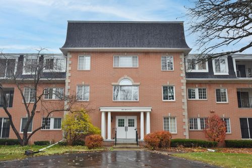 12990 W Bluemound Rd, Elm Grove, WI, 53122-2633 | Card Image