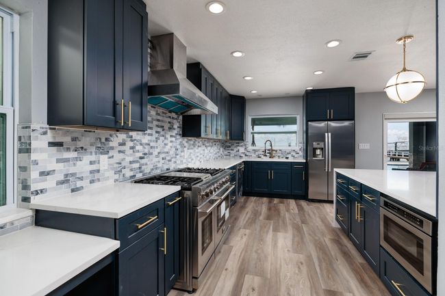 3319 Bayshore Blvd Ne, House other with 3 bedrooms, 3 bathrooms and null parking in SAINT PETERSBURG FL | Image 7