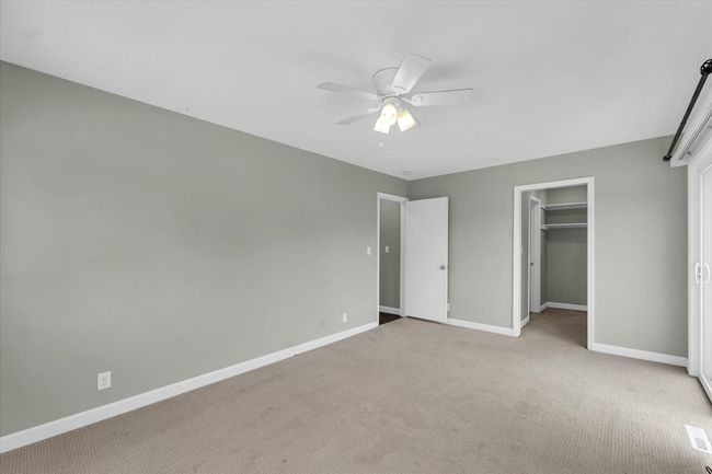 8 - 8 Fields E, Condo with 2 bedrooms, 2 bathrooms and 1 parking in Champaign IL | Image 18