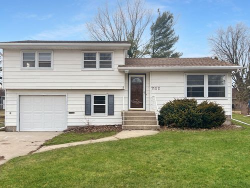 1122 S State St, Fairmont, MN, 56031-4414 | Card Image