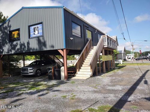 8260 Highway 19 E, Roan Mountain, TN, 37687-3342 | Card Image
